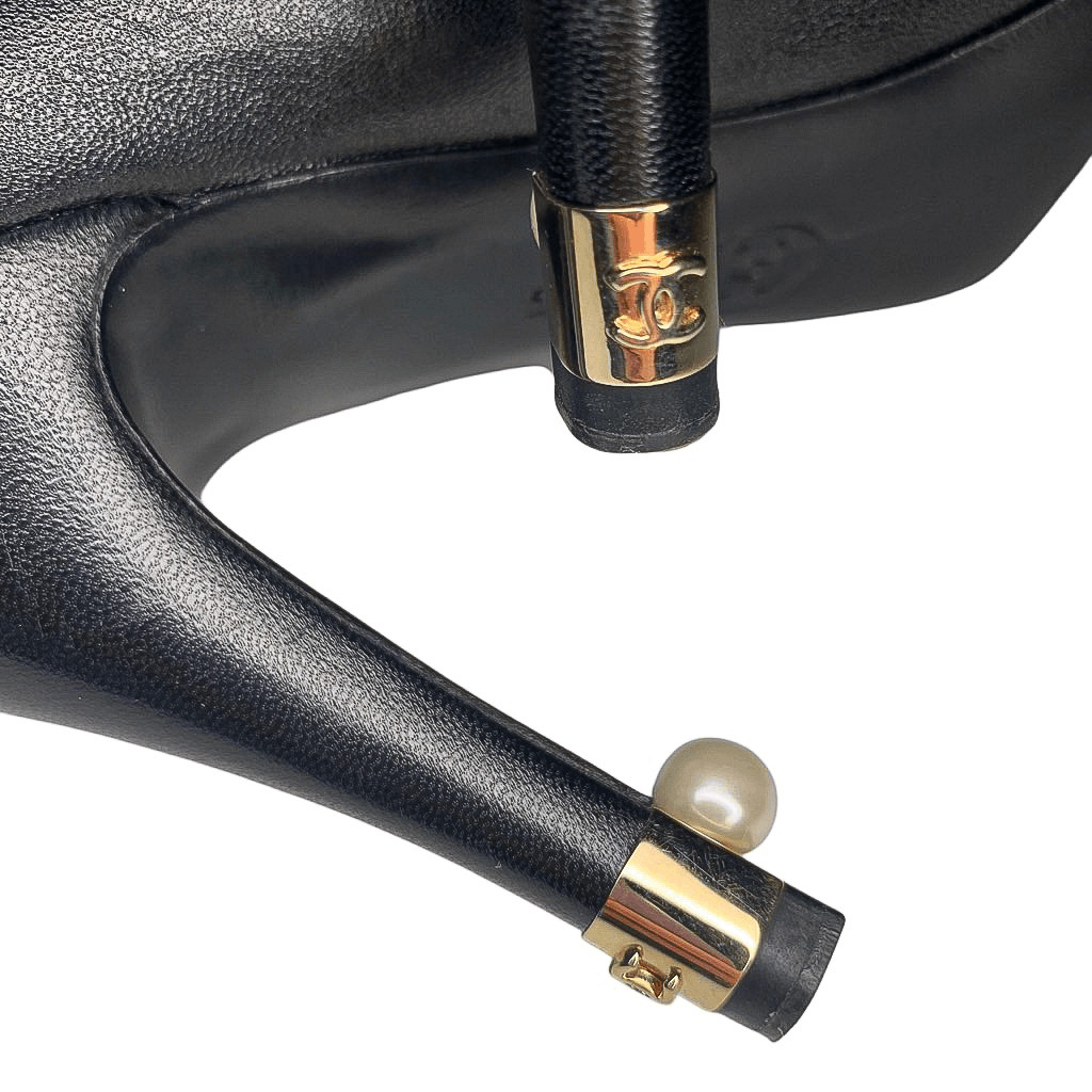 Chanel Interlocking CC Logo Black Leather Pumps EU 37 US 6-6.5 Pearl High Heels thumbnail 9