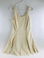 Maurices Dress Size Small Cream Sleeveless Knee Length Pullover Polyester