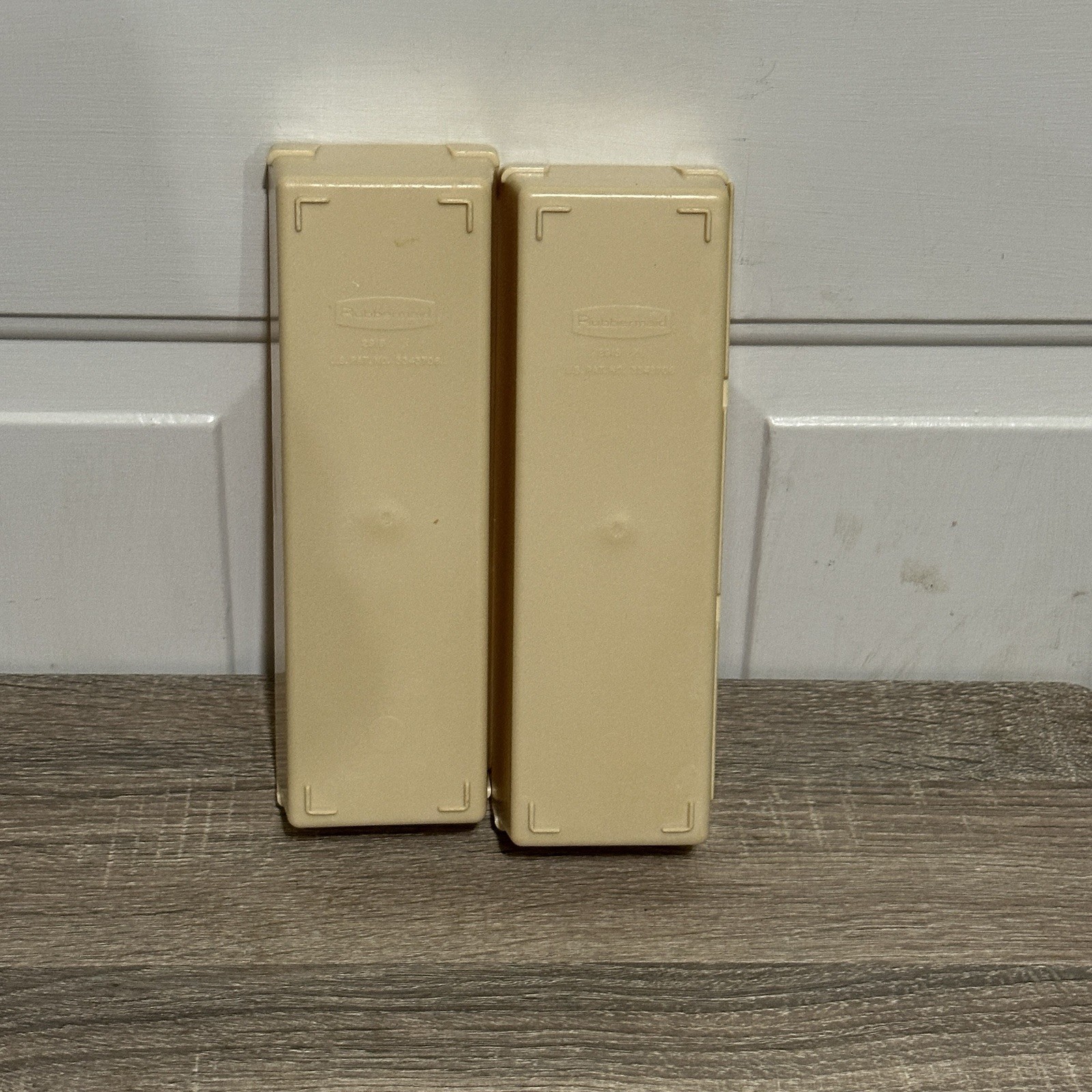 Vintage Rubbermaid #2915 OffWhite 3"x9"x 2" Desk Drawer Organizer Storage USA Pr thumbnail 2