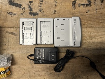Lenmar Mach 1 Speed Alpha Universal Lithium Charger - Sony Canon Sharp Adapter