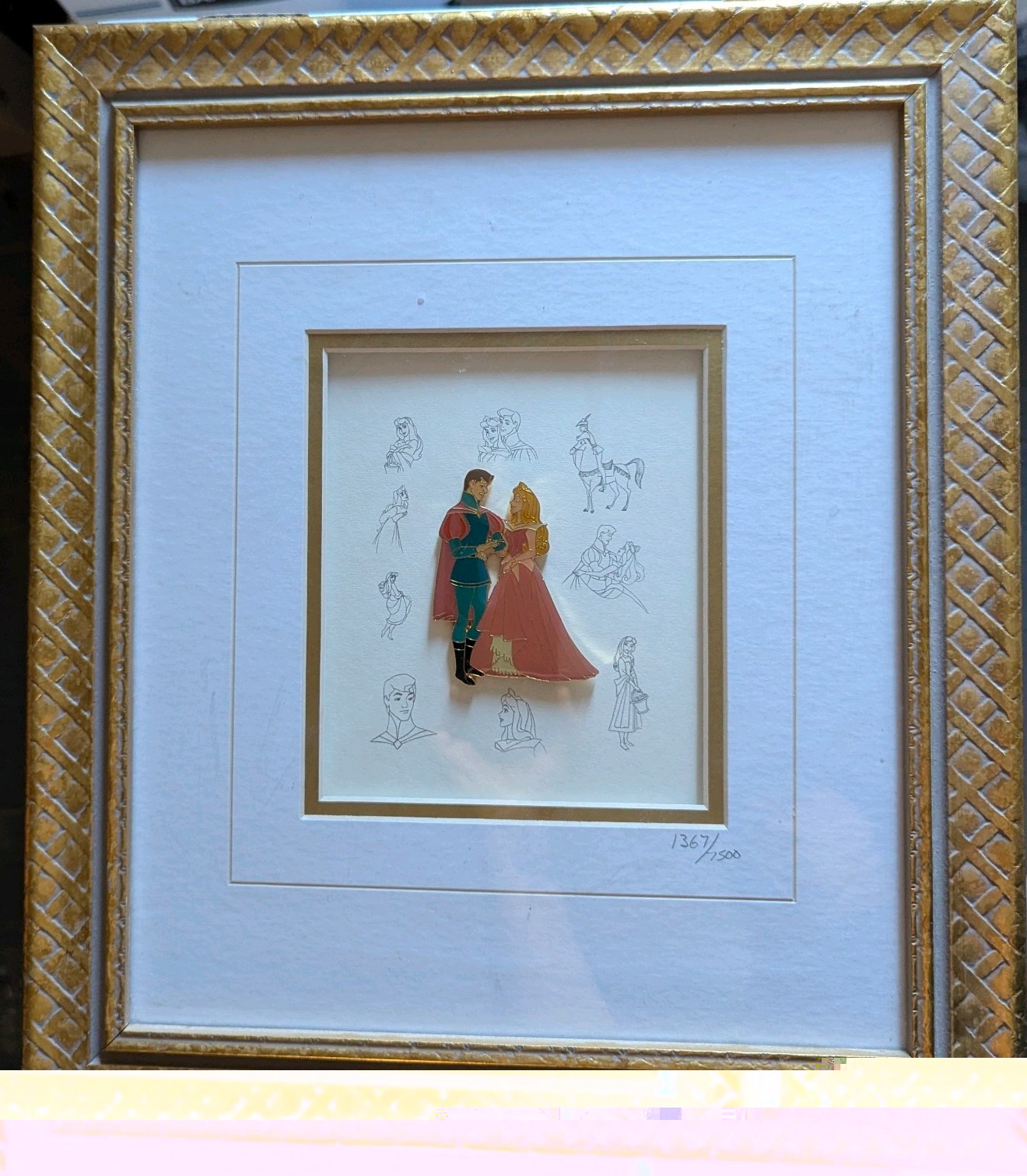 Disney Framed Aurora model pin collection 1367/7500 limited edition