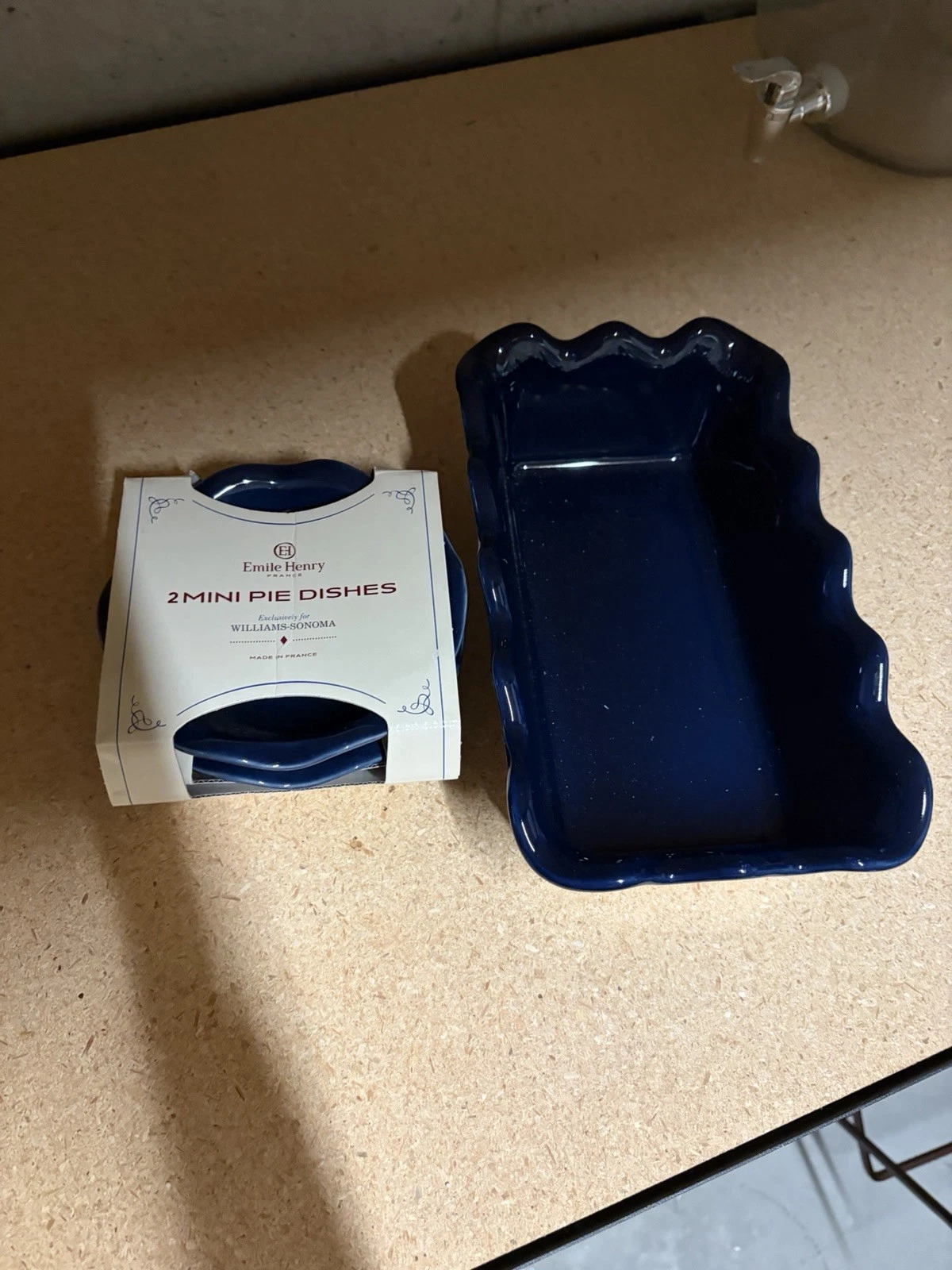 Emile Henry France For William Sonoma Mini Ruffle Ceramic Pie Pans & Bread Pan