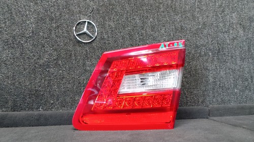 AT-05 *  Mercedes W212 Limousine  Heckleuchte Hinten Rechts