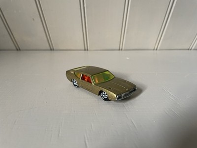 Siku 1024 - Lamborghini Espada 400GT Gold