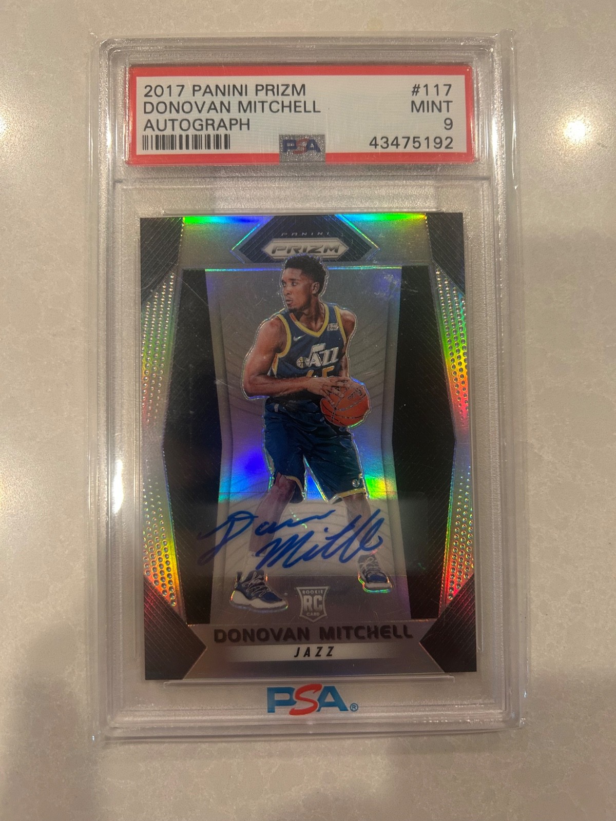 2017–18 Panini silver prizm 117 Donovan Mitchell rookie autograph PSA 9
