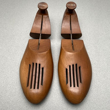 Vintage CHERNIN Shoe Stretchers Shoe Trees Form Size 9-4 Practical Or Decorative