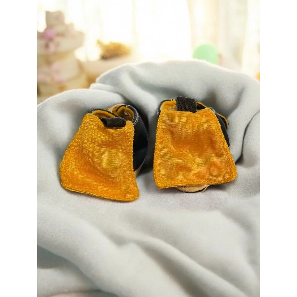 Batman Baby Infant Soft Shoes S15 Months DC Comics Black Yellow NEW Foto 3 de 4