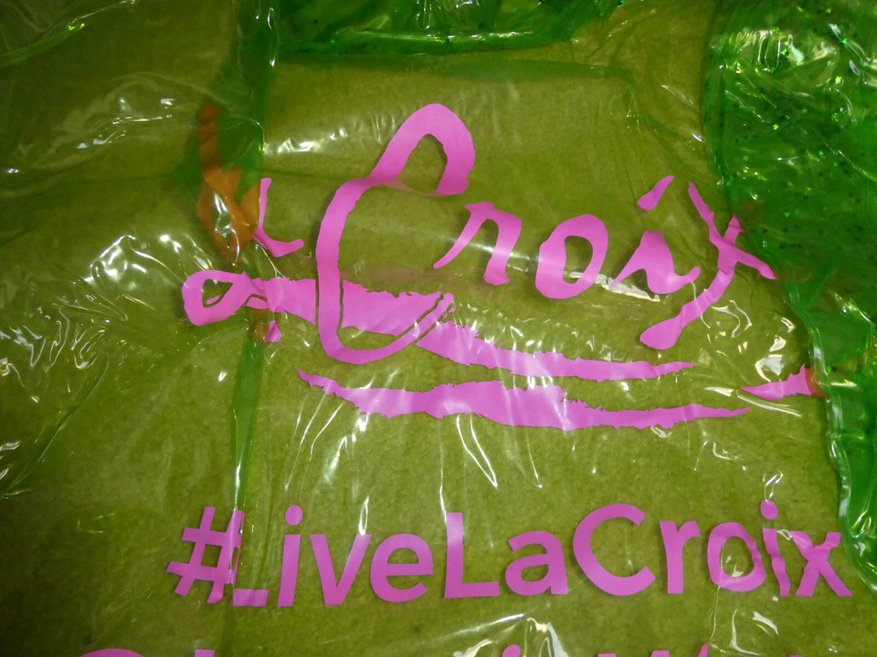 Raro Grande LaCroix Agua Publicidad Vinilo Piscina Tubo Interior 3' Ancho Nuevo de Lote Antiguo Foto 3 de 4