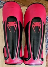 Venum Red & Black Predator XL 100% leather Skintex Shinguards Thailand 02731-100