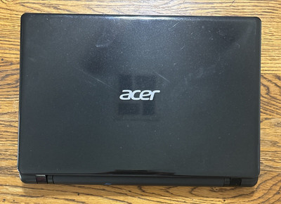Acer Aspire V5-121- 11.6 Notebook AMD C70 1.Ghz 4GB Ram 320GB HD ChromeOS Flex