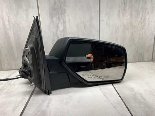 OEM 2007-2014 SILVERADO SIERRA 1500 RH Power Door Mirror W Turn Signal 751060AA