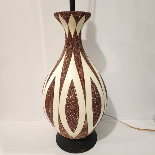 Vintage 1960's Mid-Century Modern Atomic Teardrop Splatter Textured Table Lamp