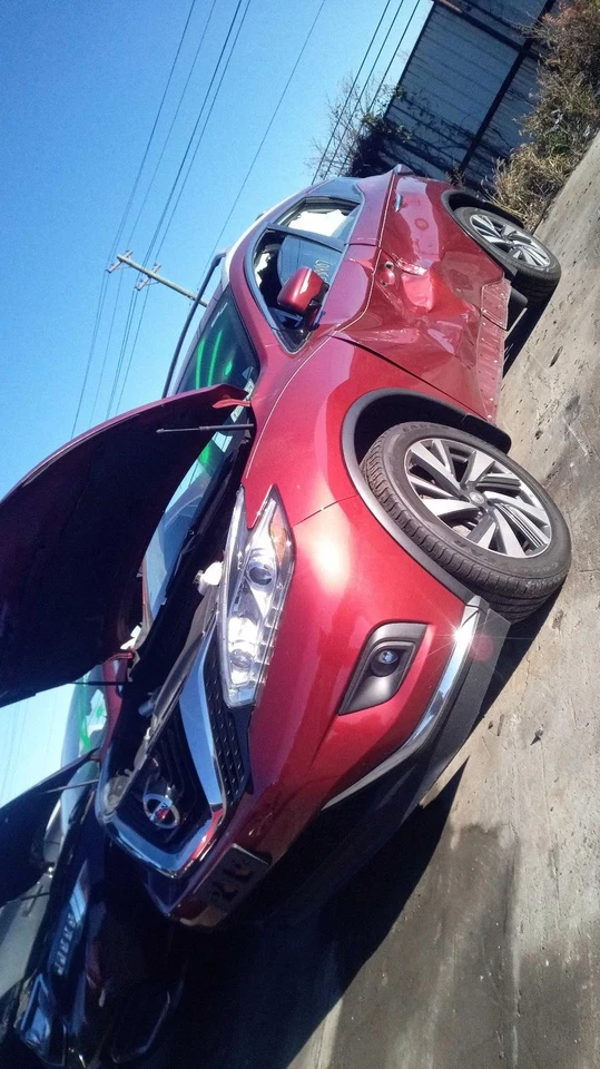 2015 Nissan Murano Center Console OEM Red 288769 101k Miles 4DR SUV - Image 4 of 4