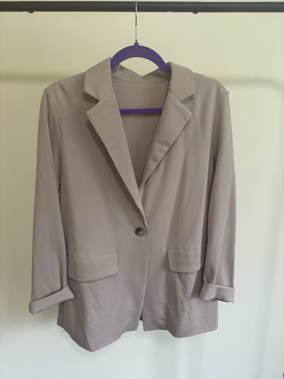 Sofia Women’s Beige Solid Blazer Jacket L Short Button Pockets
