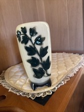 Vintage Mid Century Royal Copley Art Pottery Ivy Leaf Footed Vase 8