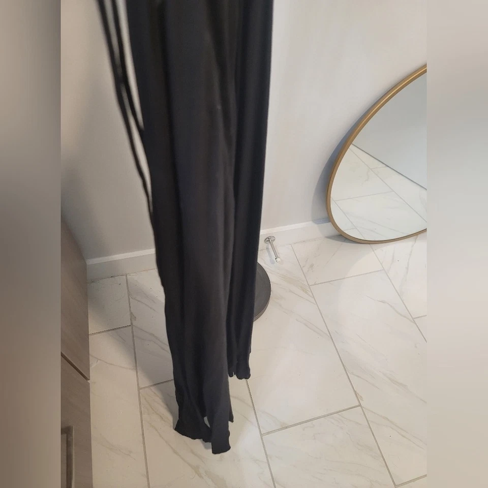 INDAH镂空超长连衣裙Xs — 第 3/4 张图片