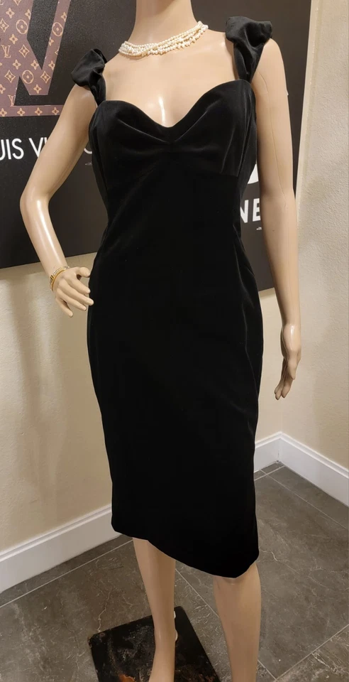 Vestido de veludo preto Diane von Furstenberg - Imagem 3 de 4