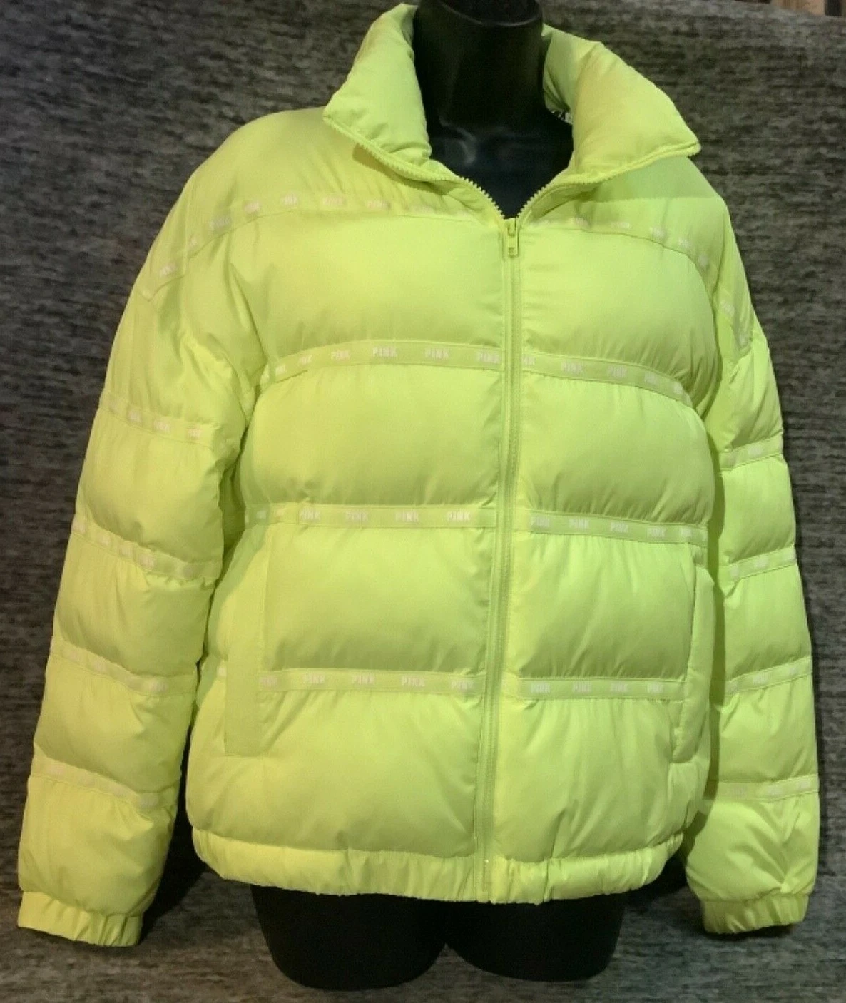 UNDERCOVER Giacca con cappuccio Victoria’s Secret rosa full zip puffer verde lime logo M rara nuova con etichette