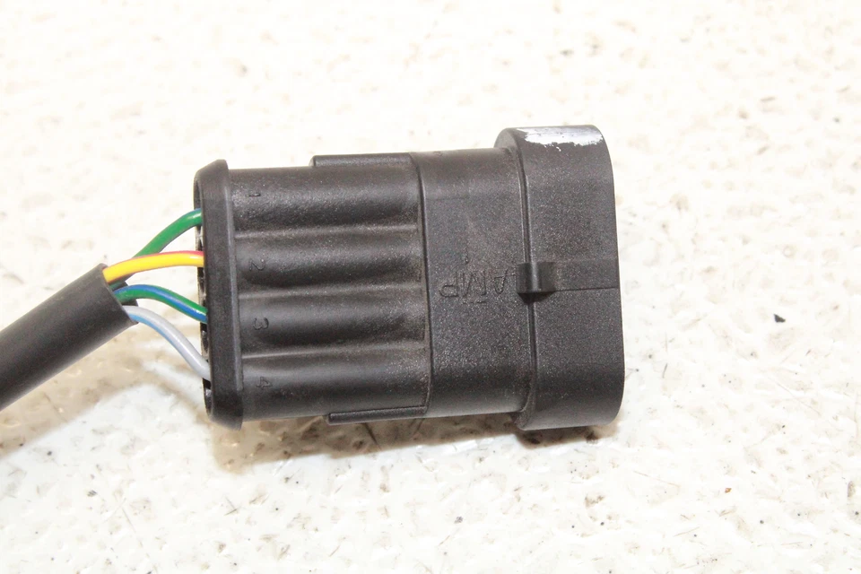 16-20 APRILIA RSV4 RR OEM RIGHT CLIP ON HANDLE KILL OFF START SWITCH - Image 4 of 4