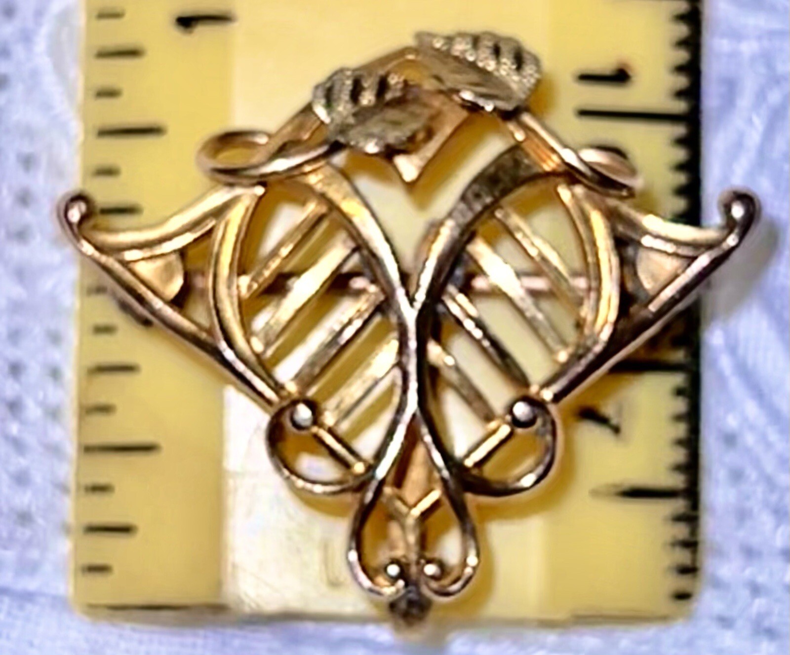 Vintage 2 Color Gold Filled With Tinted Green Leaves Watch Holder