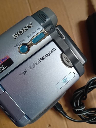 Sony CCD-TRV228E MINI DV Camcorder 120x Digital Nightshot Zoom LCD Touch Panel - Picture 14 of 24