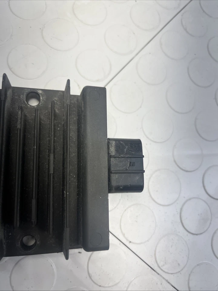 KAWASAKI NINJA 650R EX650C 2017-2023 RECTIFICADOR REGULADOR DE VOLTAJE OEM Foto 4 de 4