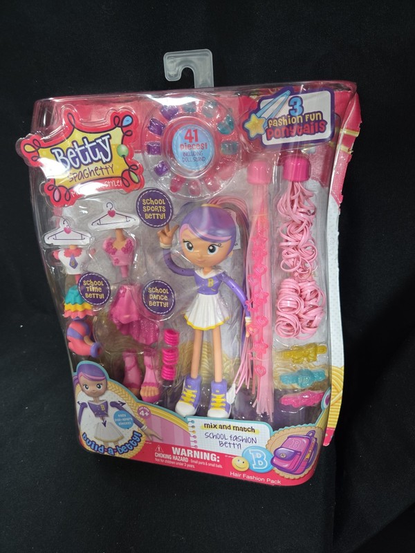 Betty Spaghetty School Fashion Betty 41 Piece Build-a-Betty Toy Doll 59001