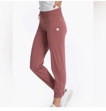 Vuori Women's Performance Jogger Wine/pink Size extra Large