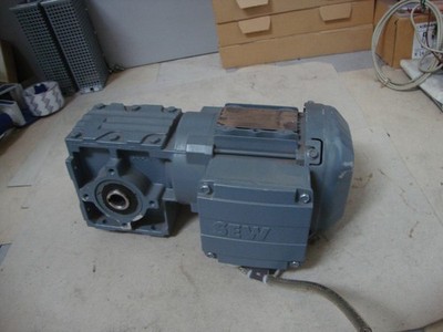SEW Getriebemotor  WAF30 DRS71S4/TF  0,37kW , 1380/71 r/min  Gebraucht