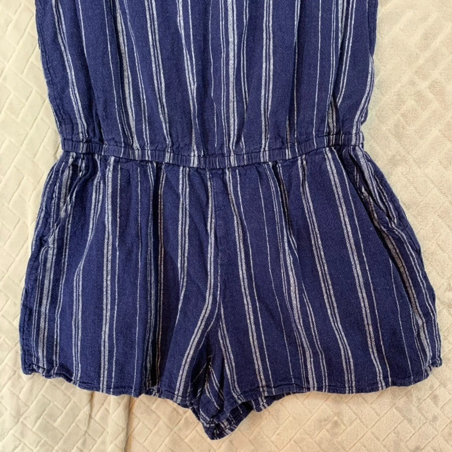 Mameluco mediano Old Navy para mujer azul a rayas mezcla de lino sin mangas Foto 4 de 4