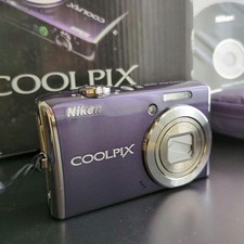 Excellent condition Nikon COOLPIX S620 purple includes SD card case