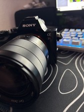 sony a7r with zeiss 27-70mm
