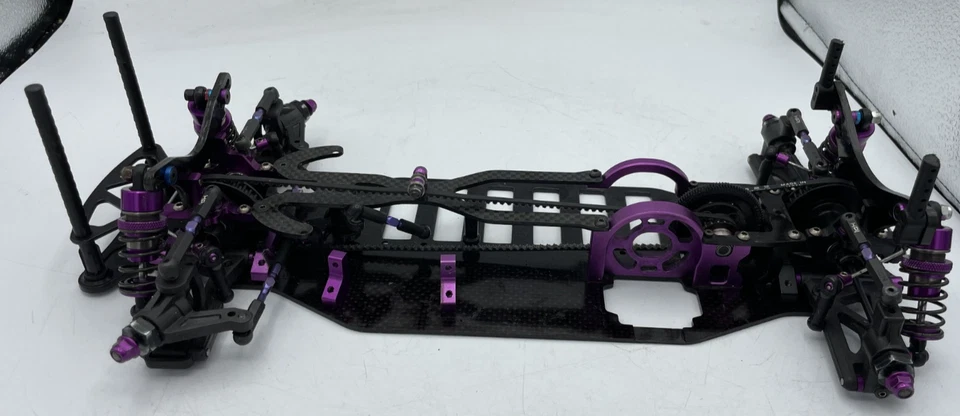 For parts HPI Cyclone carbon chassis only - Image 3 of 4