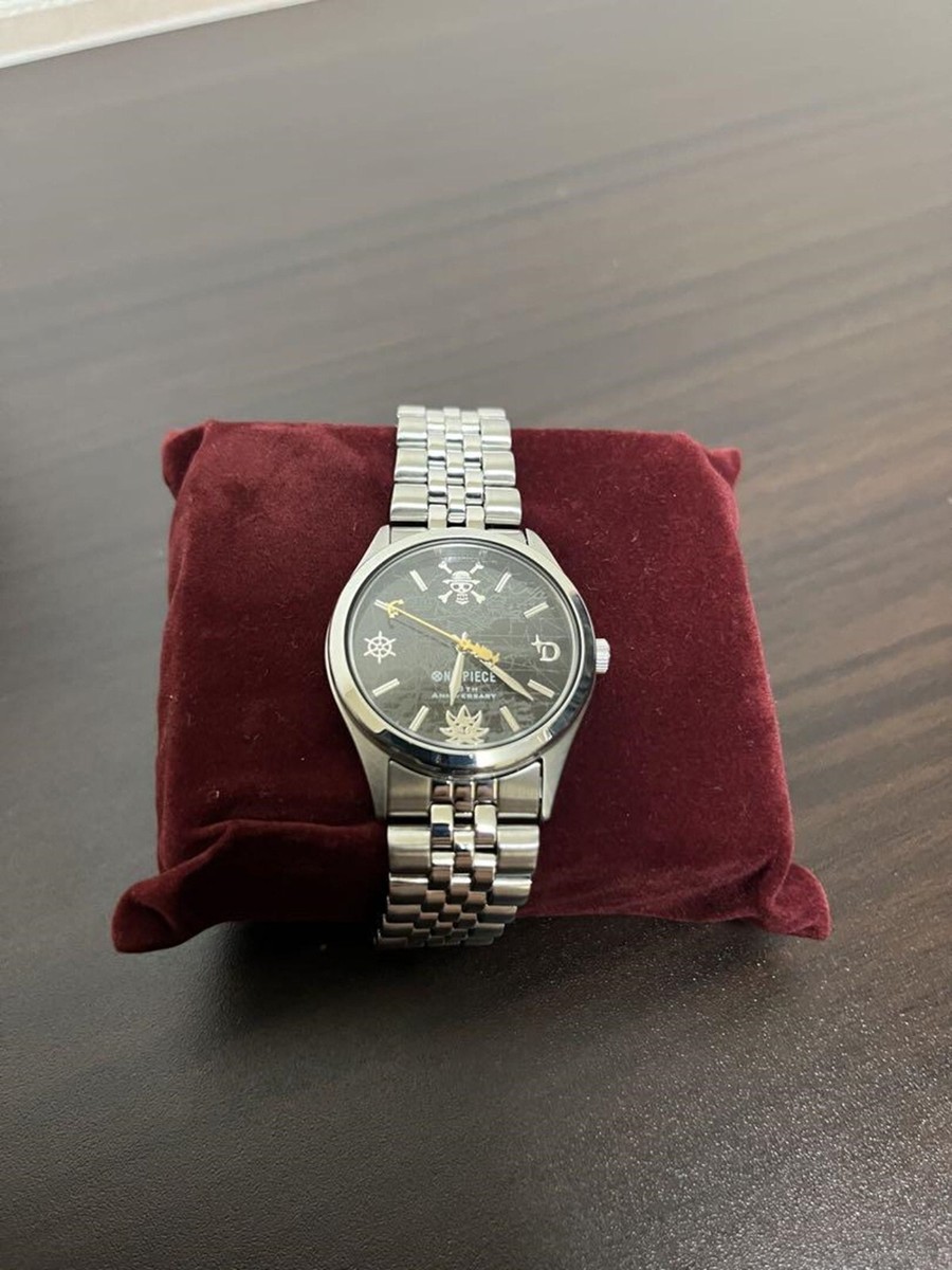 F1118 ワンピース 10周年記念 公式ウォッチ 腕時計 ONE PIECE(ワンピース) 10周年記念腕時計 黄金の指針ゴールデンポース