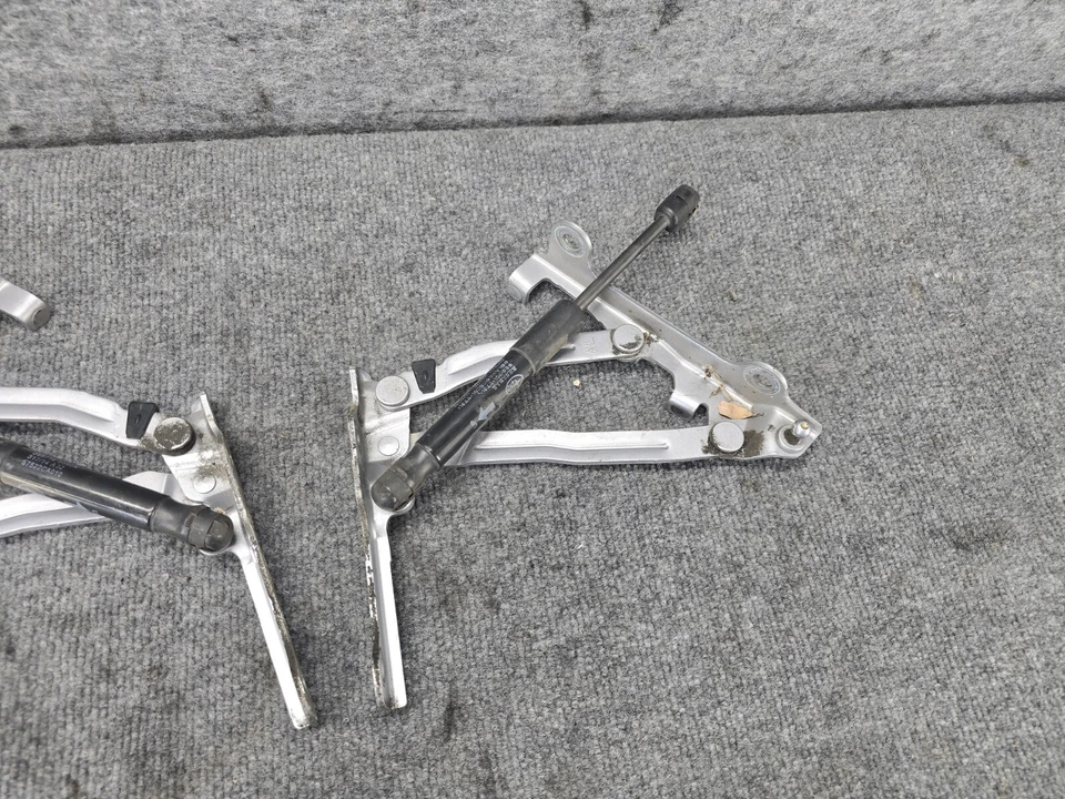 2013-2016 Scion FRS Subaru BRZ maletero cubierta tapa bisagras amortiguadores par OEM PLATEADO V19 Foto 3 de 4