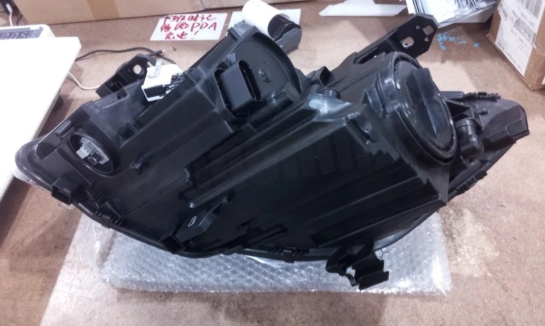 OEM MINT 2014-2016 Mercedes C117 CLA45 CLA250 Right Passenger Bi-Xenon Headlight - Изображение 2 из 2