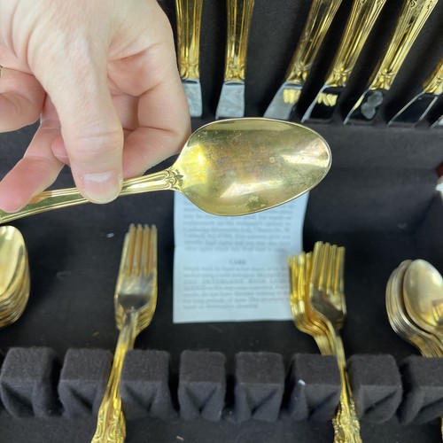 Cambridge ALYSSA GOLD 56 pc stainless Flatware and chest - Picture 3 of 9