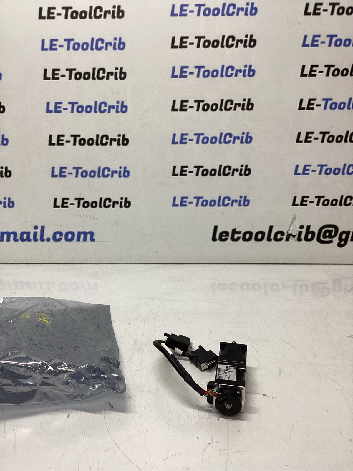 Parker CM162DJ-115921 Servo Motor w/ Cables R-947