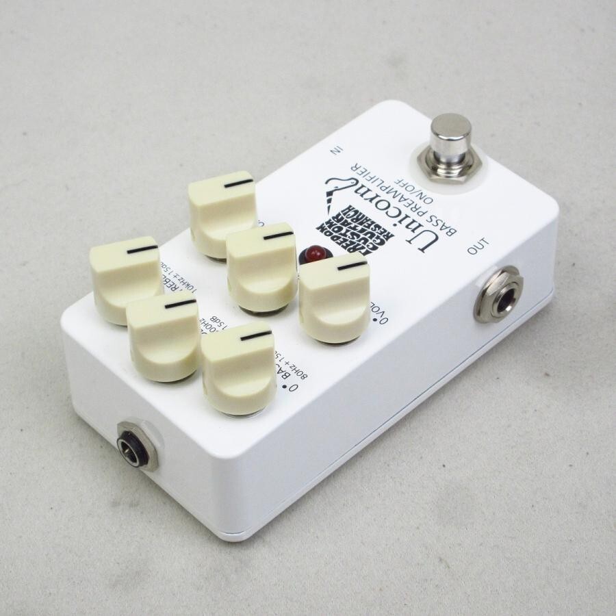 ベース FREEDOM Unicorn BASS PREAMP Freedom Custom Guitar Research Unicorn Bass Preamplifier Excellent