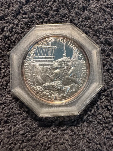 NAVAJO Tribe (1972) Franklin Mint .999 (Proof) Silver Round (183)