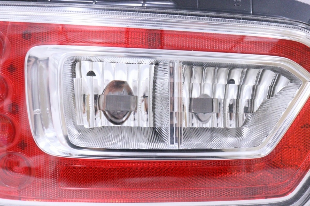 スズキワゴンR 左テールランプ ICHIKOH D205 Suzuki Wagon R MH35S Genuine LED Left Tail Light ICHIKOH