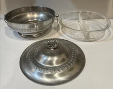 Pyrex Casserole Divided Dish Glass in Silver Plate Container Lid 9.5” Vintage