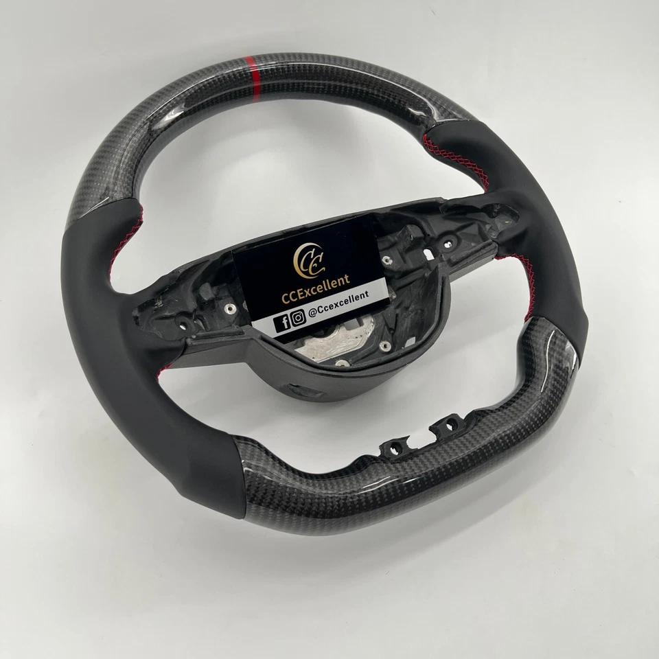 Volante de carbono personalizado para Mercedes Benz AMG W205 C63 C300 CLS63 2015-2018 Foto 4 de 4