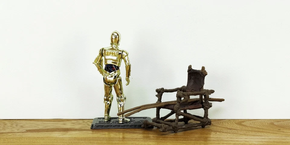 Star Wars C-3PO (With Ewok Throne) Hasbro (SAGA-042) 3.75" 2006 - Image 3 of 4