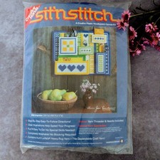 Wall Organizer Creative Hands Sit'n Stitch Plastic Canvas Needlepoint Kit PCK11