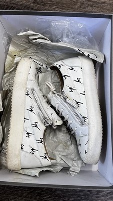 Giuseppe Zanotti  Double Zip All-Over GZ Logo  In Black/White Sz 7Y