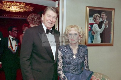 RONALD REAGAN BETTE DAVIS KENNEDY CENTER HONORS 1987 4X6 PHOTO