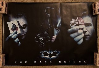 Locandina film Il Cavaliere Oscuro 2008 22 5x34 Bale Ledger Eckhart arrotolata