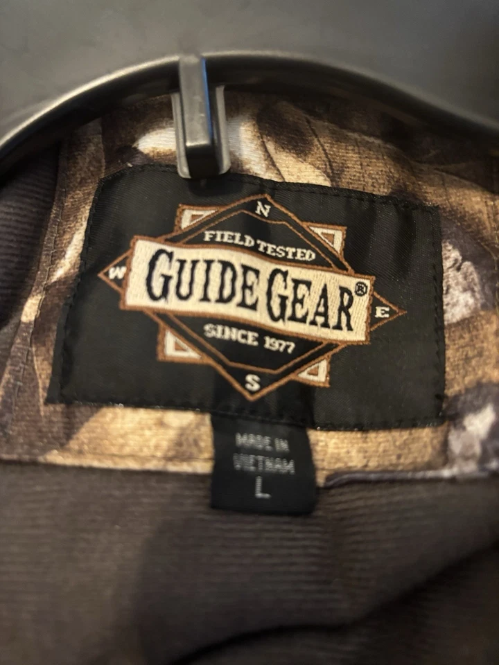 NWT Guide Gear Men’s Size L Waterproof Hooded Thinsulate Realtree Xtra Coveralls - Image 3 of 4