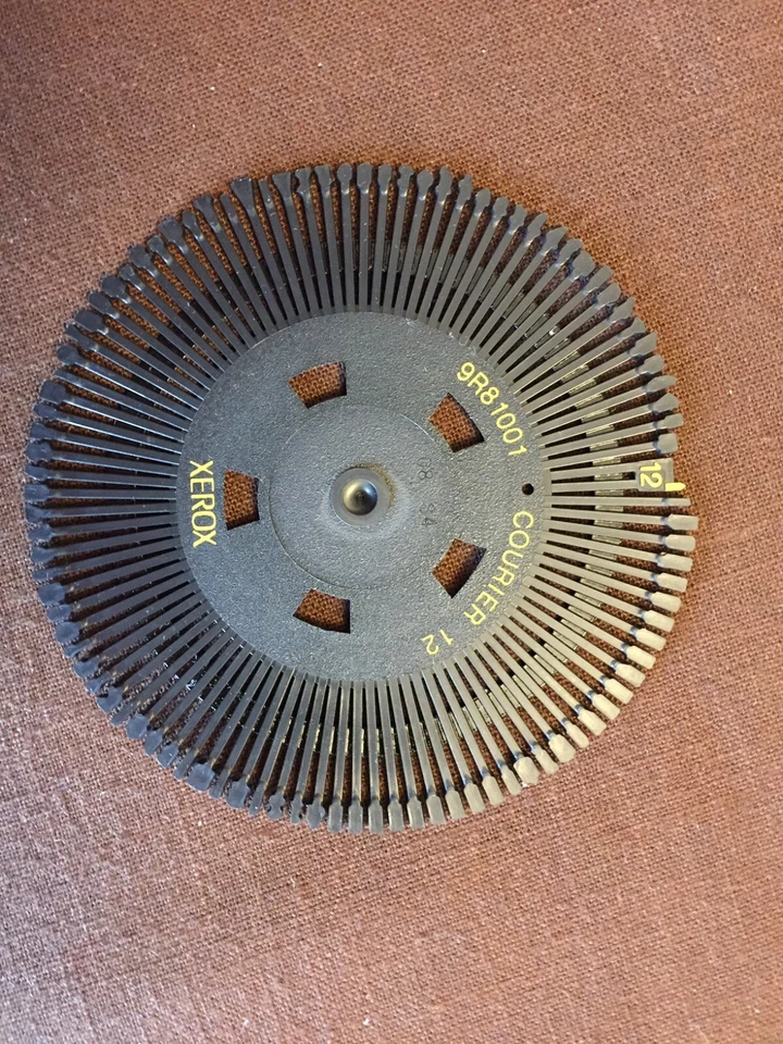 XEROX TYPEWRITER NEW DAISYWHEEL/ PRINTWHEEL Courier 12 (9R81001) - Image 2 of 3